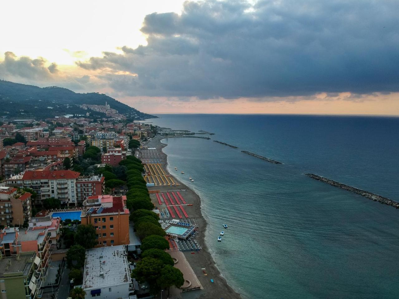 Hotel Villa San Giuseppe San Bartolomeo Al Mare Exterior foto